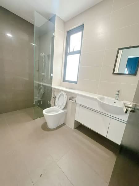 Kondominium untuk Disewa di Sky88 Residences - Jing Tang - Bathroom - PropertyGuru.com.my
