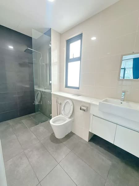 Kondominium untuk Disewa di Sky88 Residences - Jing Tang - Bathroom - PropertyGuru.com.my
