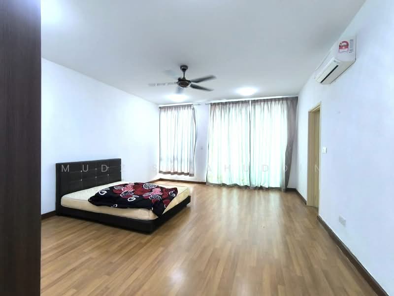 3-storey Terraced House for Rent in Cyberjaya (Selangor) - Mudz Salahuddin - Bedroom - PropertyGuru.com.my