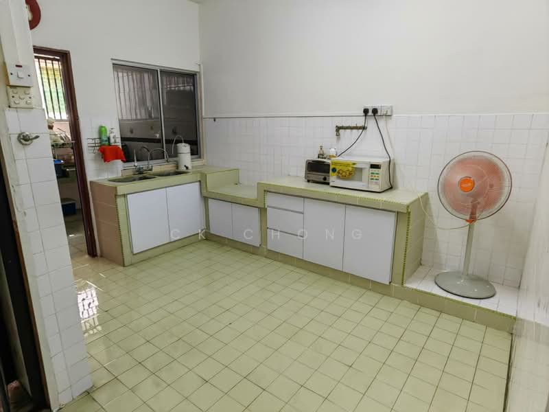Rumah Teres untuk Dijual di Cheras (Selangor) - CK Chong - Kitchen - PropertyGuru.com.my