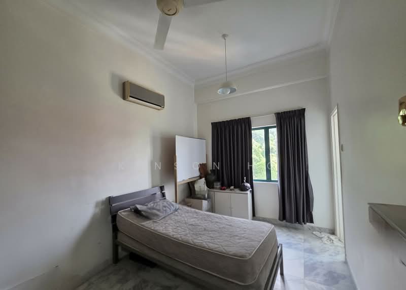 Kondominium untuk Dijual di Wickham Manor - Kenson Ho - Bedroom - PropertyGuru.com.my