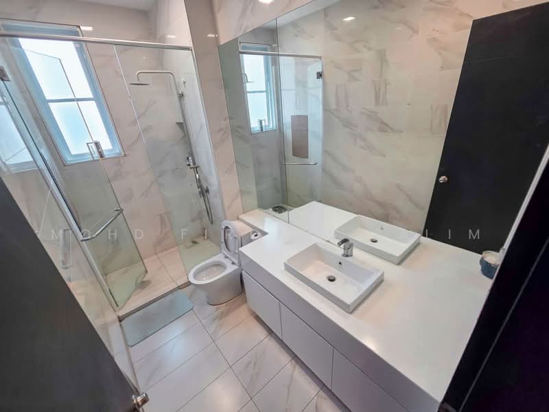 Rumah Kluster untuk Dijual di Eco Majestic (Semenyih) - Mohd Firdaus Salim - Bathroom - PropertyGuru.com.my