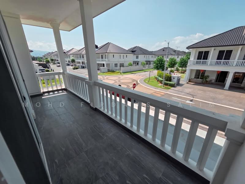 Rumah Kluster untuk Dijual di Eco Majestic (Semenyih) - Mohd Firdaus Salim - Balcony - PropertyGuru.com.my