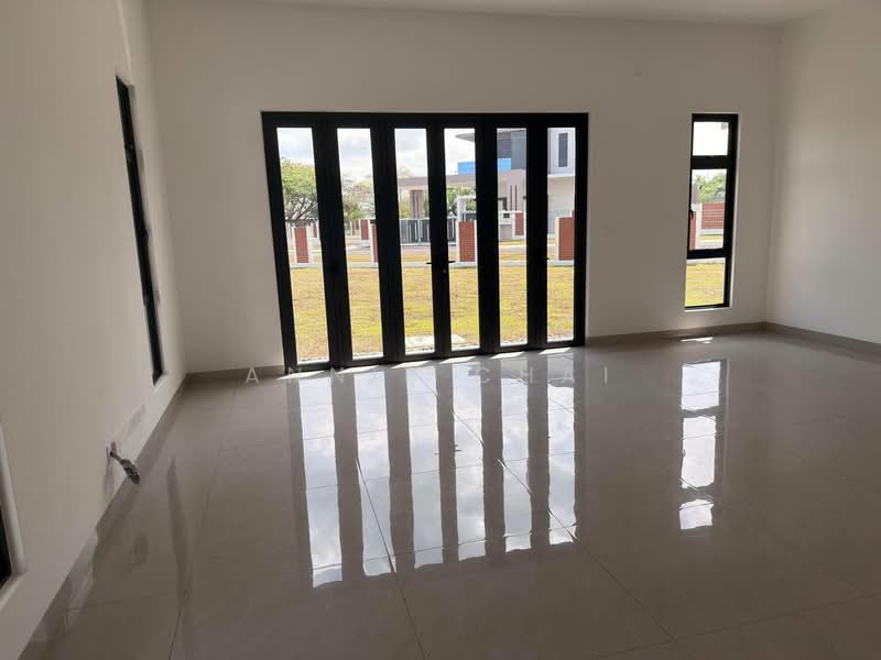 Semi-Detached House for Sale in Bandar Uda Utama (Johor Bahru) - Annie Chai - Living Room - PropertyGuru.com.my