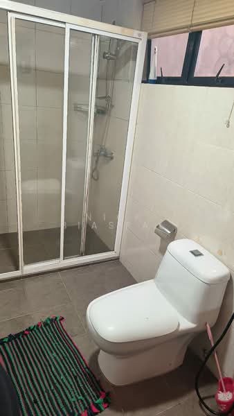 Condominium for Sale at Puncak Prima - Nick Biaspal - Middle Bathroom Shower - PropertyGuru.com.my