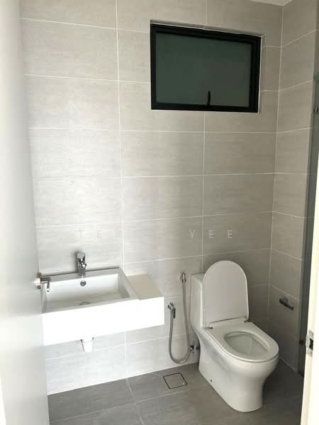 Servis Apartment untuk Dijual di Citizen 2 - Terry Yee - Bathroom - PropertyGuru.com.my