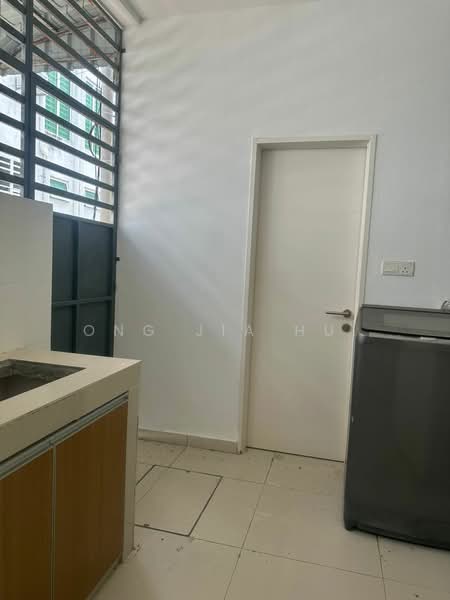 2-storey Terraced House for Rent in Bandar Sri Sendayan (Negeri Sembilan) - Ong Jia Hui - Kitchen - PropertyGuru.com.my