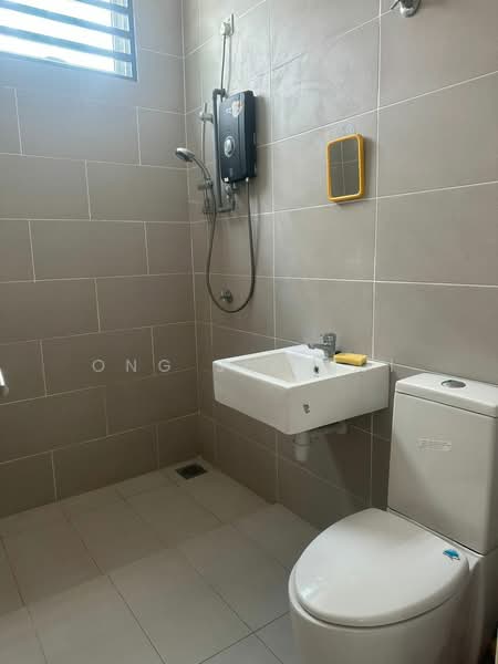 2-storey Terraced House for Rent in Bandar Sri Sendayan (Negeri Sembilan) - Ong Jia Hui - Bathroom - PropertyGuru.com.my
