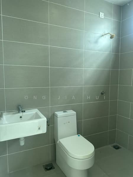 2-storey Terraced House for Rent in Bandar Sri Sendayan (Negeri Sembilan) - Ong Jia Hui - Bathroom - PropertyGuru.com.my