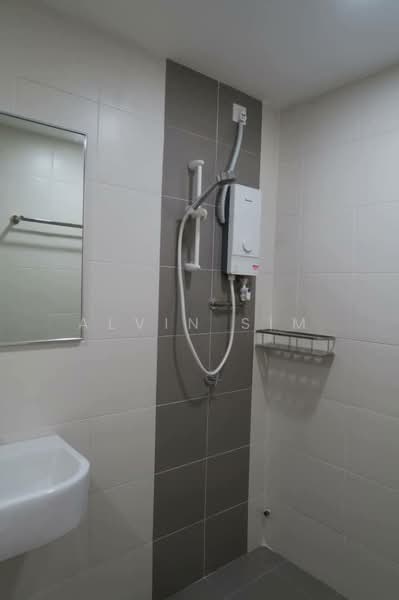 Condominium for Rent at Elit Heights @ Bayan City - Alvin Sim - Bathroom - PropertyGuru.com.my