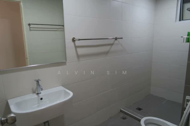 Condominium for Rent at Elit Heights @ Bayan City - Alvin Sim - Bathroom - PropertyGuru.com.my