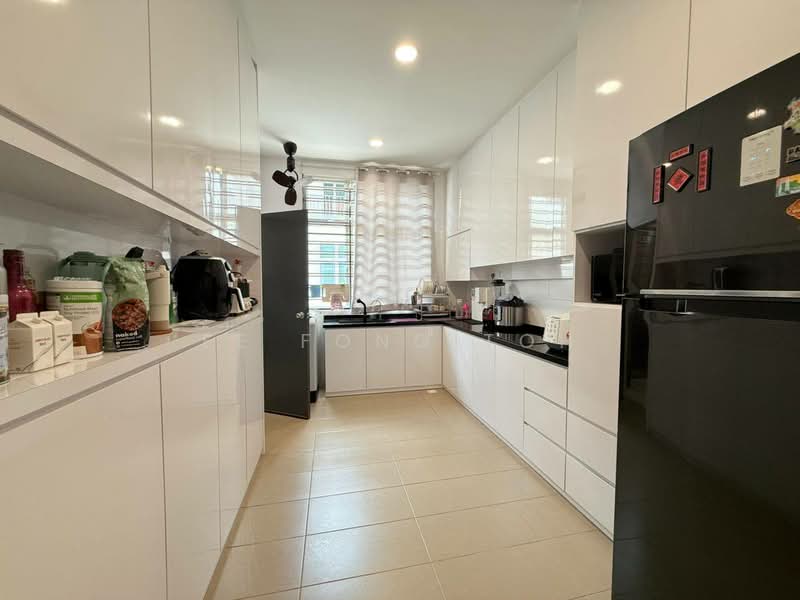 2-storey Terraced House for Sale in Mutiara Rini (Skudai) - Ee Fong Toh - Kitchen - PropertyGuru.com.my