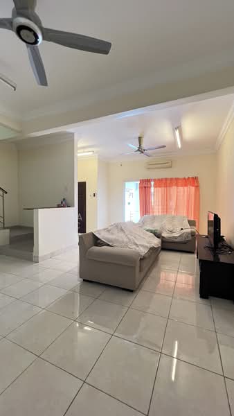 2-storey Terraced House for Sale in Desa Coalfields (Sungai Buloh) - Racheel Chang - Living Room - PropertyGuru.com.my