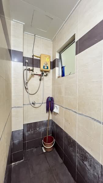 2-storey Terraced House for Sale in Desa Coalfields (Sungai Buloh) - Racheel Chang - Bathroom - PropertyGuru.com.my