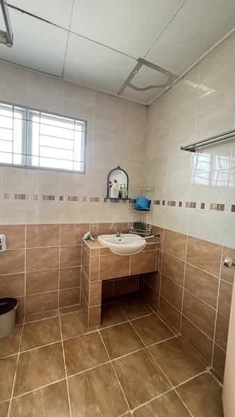 2-storey Terraced House for Sale in Desa Coalfields (Sungai Buloh) - Racheel Chang - Bathroom - PropertyGuru.com.my
