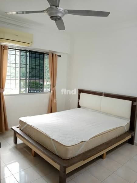 Rumah Flat untuk Disewa di Taman Pekaka - WK Yam - Bedroom - PropertyGuru.com.my