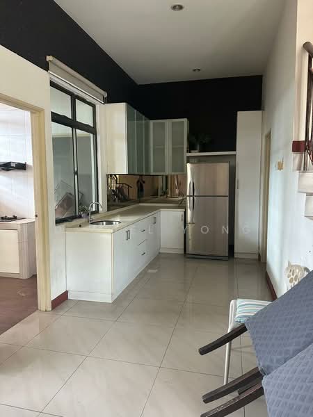 Rumah Berkembar untuk Dijual di Kempas Utama (Tebrau) - Daniel Yong - Kitchen - PropertyGuru.com.my