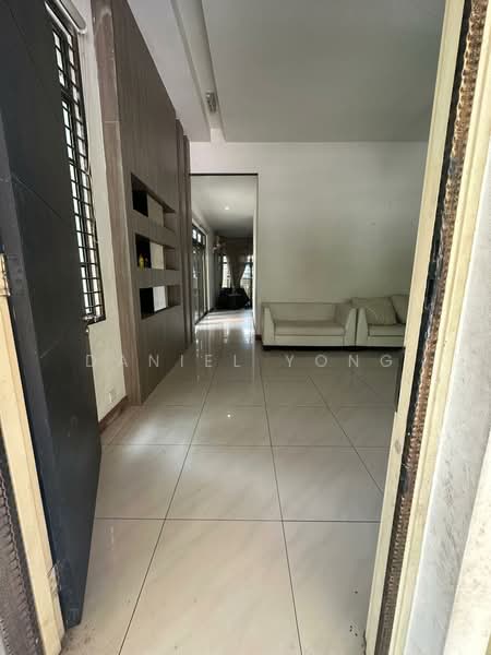 Rumah Berkembar untuk Dijual di Kempas Utama (Tebrau) - Daniel Yong - Entrance - PropertyGuru.com.my