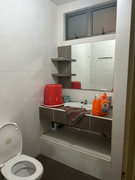 Rumah Berkembar untuk Dijual di Kempas Utama (Tebrau) - Daniel Yong - Bathroom - PropertyGuru.com.my