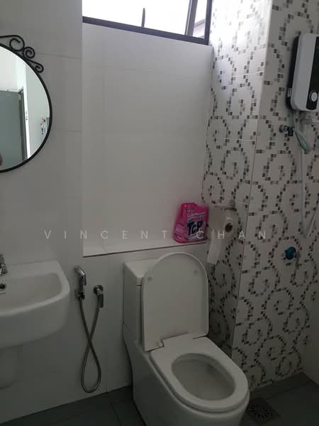 Servis Apartment untuk Dijual di Citywoods - Vincent Chan - Bathroom - PropertyGuru.com.my