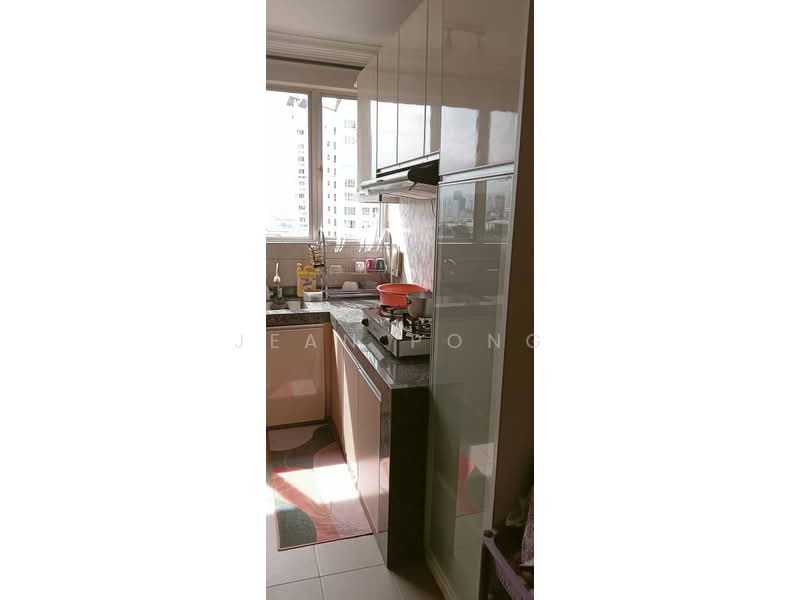 Kondominium untuk Dijual di Sri Suajaya Condominium - Jean Pong - Kitchen - PropertyGuru.com.my