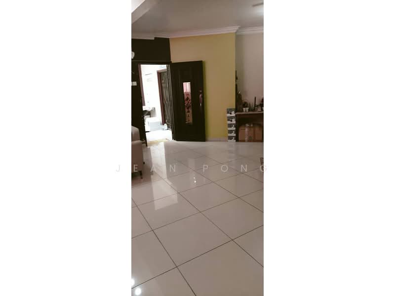 Kondominium untuk Dijual di Sri Suajaya Condominium - Jean Pong - Entrance - PropertyGuru.com.my