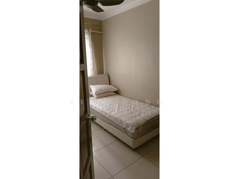 Kondominium untuk Dijual di Sri Suajaya Condominium - Jean Pong - Bedroom - PropertyGuru.com.my