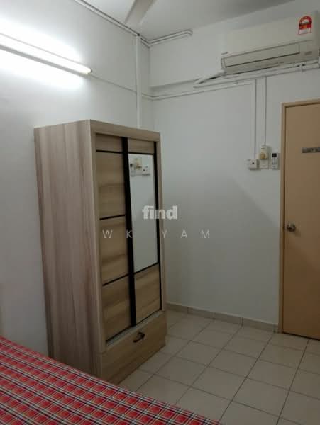 Kondominium untuk Disewa di Putra Place Condominium - WK Yam - Bedroom - PropertyGuru.com.my