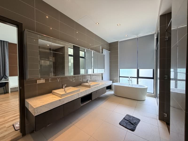 Semi-Detached House for Sale in Seri Kembangan (Selangor) - Tey Siew Zing - Bathroom - PropertyGuru.com.my