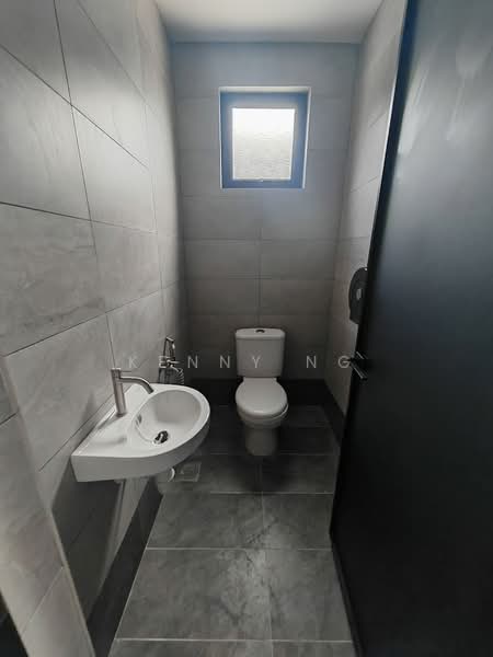 Kilang untuk Disewa di Kampung Sri Cheeding (Jenjarom) - Kenny Ng - Bathroom - PropertyGuru.com.my
