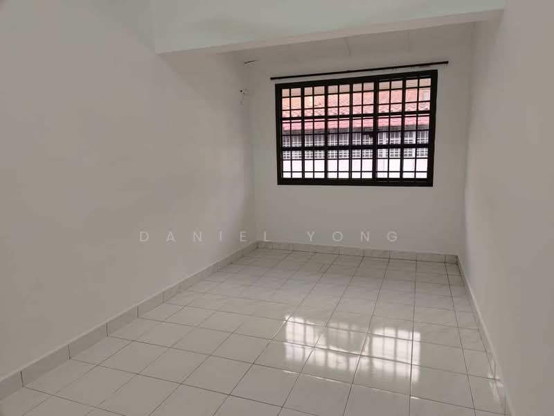 1.5-storey Terraced House for Sale in Taman Pelangi Indah (Ulu Tiram) - Daniel Yong - Interior - PropertyGuru.com.my