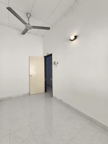 1-storey Terraced House for Sale in Taman Seri Austin (Tebrau) - Ee Fong Toh - Interior - PropertyGuru.com.my