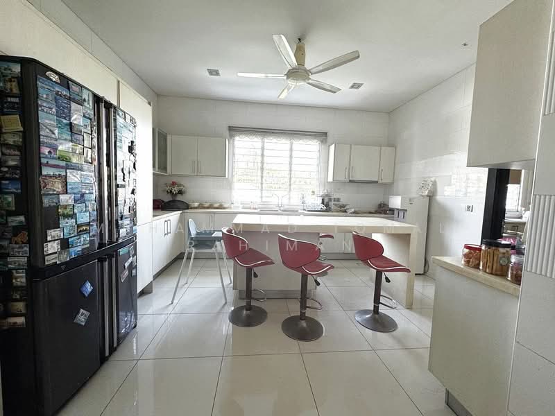Bungalow for Sale in Bukit Jelutong (Shah Alam) - Muhammad Iqmal Rahiman - Kitchen - PropertyGuru.com.my