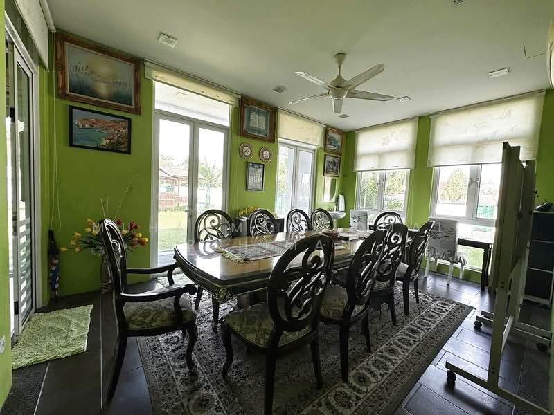 Bungalow for Sale in Bukit Jelutong (Shah Alam) - Muhammad Iqmal Rahiman - Dining Room - PropertyGuru.com.my