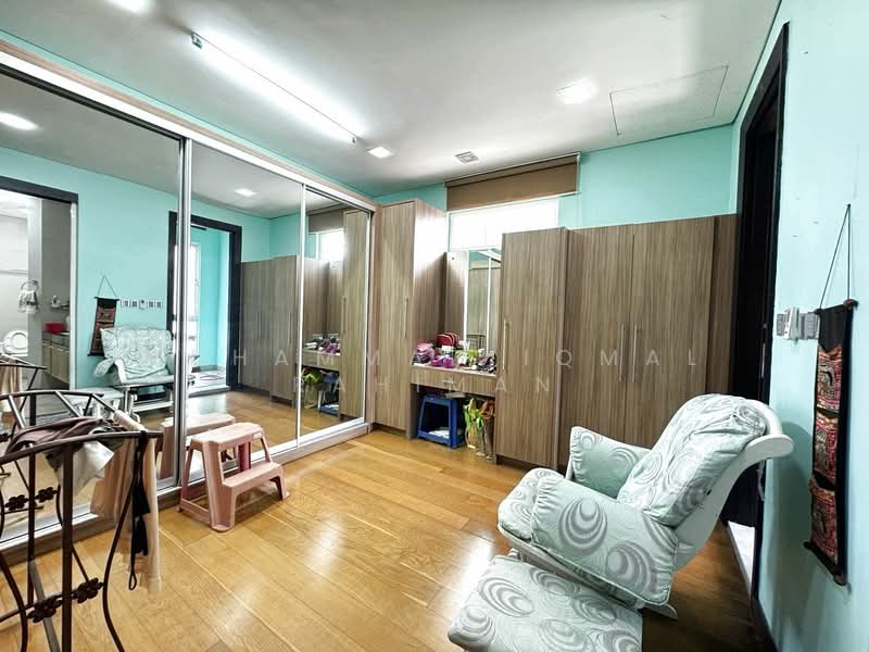 Bungalow for Sale in Bukit Jelutong (Shah Alam) - Muhammad Iqmal Rahiman - Bedroom - PropertyGuru.com.my
