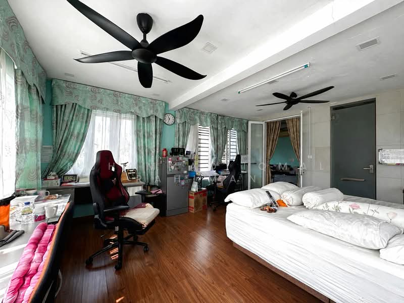 Bungalow for Sale in Bukit Jelutong (Shah Alam) - Muhammad Iqmal Rahiman - Bedroom - PropertyGuru.com.my