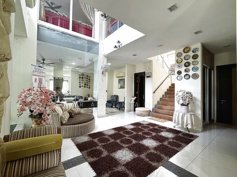 Bungalow for Sale in Bukit Jelutong (Shah Alam) - Muhammad Iqmal Rahiman - Living Room - PropertyGuru.com.my