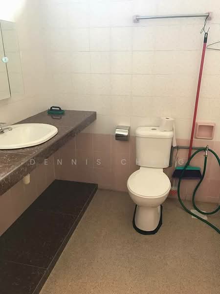 2-storey Terraced House for Sale in SS 23, Taman Sea (Petaling Jaya) - Dennis Chang - Bathroom - PropertyGuru.com.my