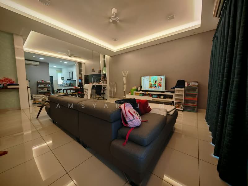2-storey Terraced House for Sale in Alam Impian (Shah Alam) - Amsyar Jamil - Living Room - PropertyGuru.com.my