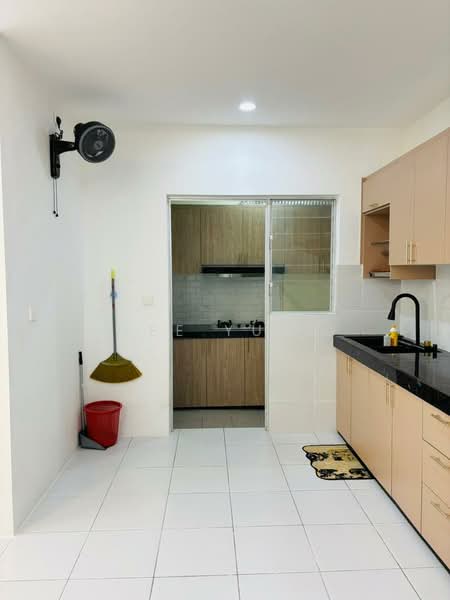 Condominium for Rent at Residensi Sateria - Lee Yuqi - Kitchen - PropertyGuru.com.my
