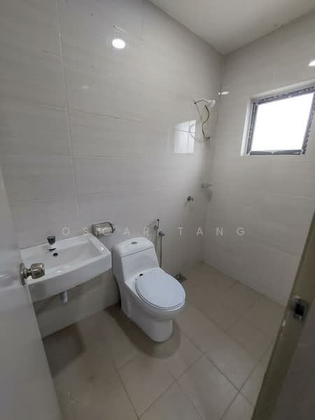 Terraced House for Rent in Semenyih (Selangor) - Oscar Tang - Bathroom - PropertyGuru.com.my