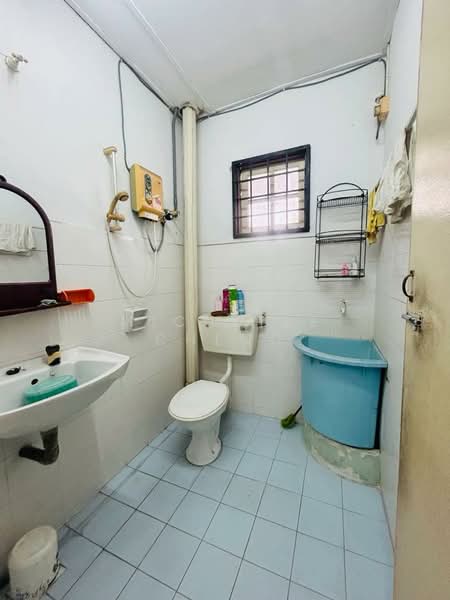 2-storey Terraced House for Sale in Taman Mewah (Ipoh) - Michelle Cheng - Bathroom - PropertyGuru.com.my