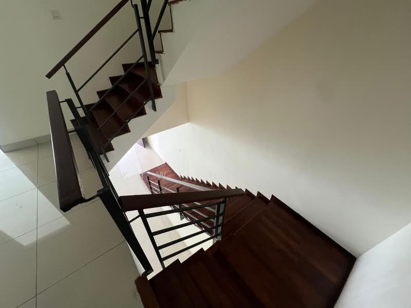 Cluster House for Sale in Taman Suria Tropika (Seri Kembangan) - Kiwi Nyew - PropertyGuru.com.my