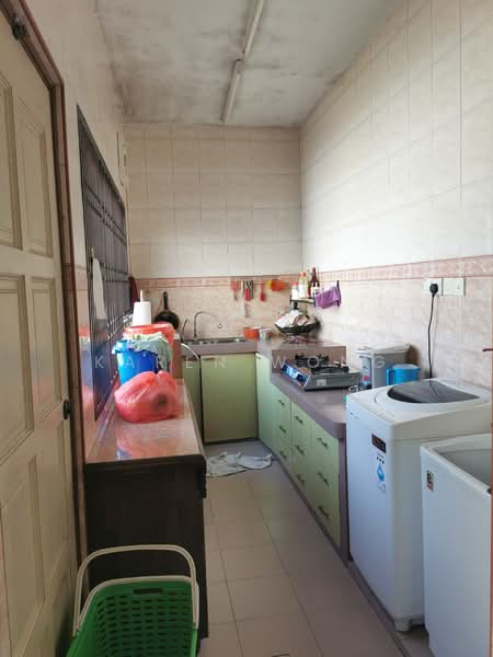 2-storey Terraced House for Sale in Skudai (Johor) - Karen Wong - Kitchen - PropertyGuru.com.my