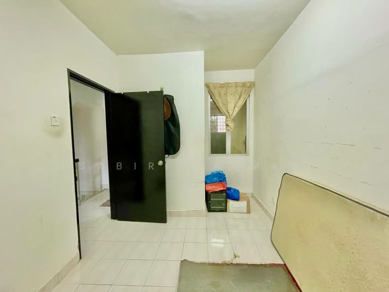 3-storey Terraced House for Sale in Taman Selayang Mulia (Selayang) - Sabirin Ahmad - Interior - PropertyGuru.com.my