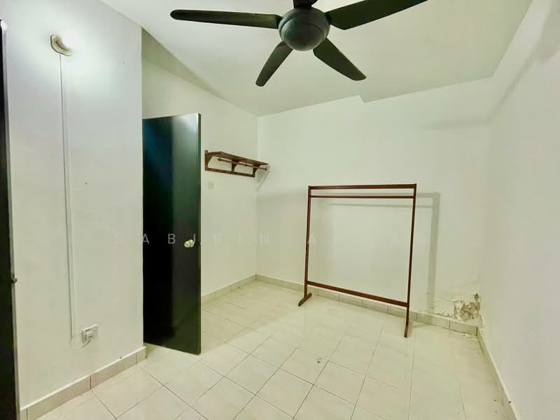 3-storey Terraced House for Sale in Taman Selayang Mulia (Selayang) - Sabirin Ahmad - Interior - PropertyGuru.com.my