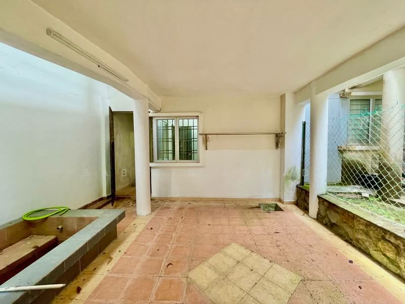 3-storey Terraced House for Sale in Taman Selayang Mulia (Selayang) - Sabirin Ahmad - Exterior - PropertyGuru.com.my