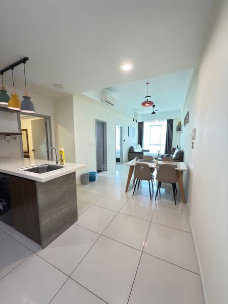 Servis Apartment untuk Dijual di Sutera Avenue - Avis Teo - Living Room - PropertyGuru.com.my