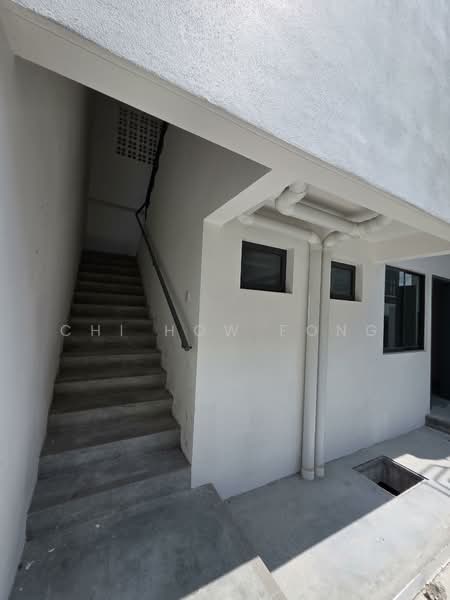 Shop for Rent in Bandar Seri Putra (Bangi) - Chi How Fong - Entrance - PropertyGuru.com.my