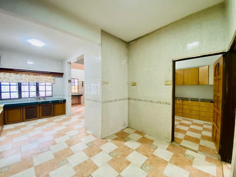 2-storey Terraced House for Sale in Taman Bukit Maluri (Kepong) - Zulhaikal Asmadee - Kitchen - PropertyGuru.com.my
